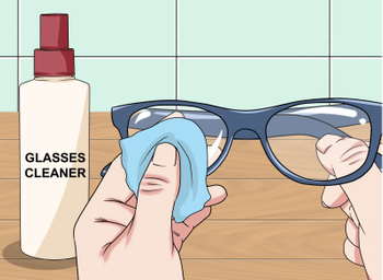 Have You Cleaned Your Eyeglasses In the Wrong Way?